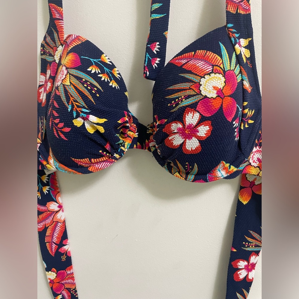 Bikini Top - Picture 2 of 4
